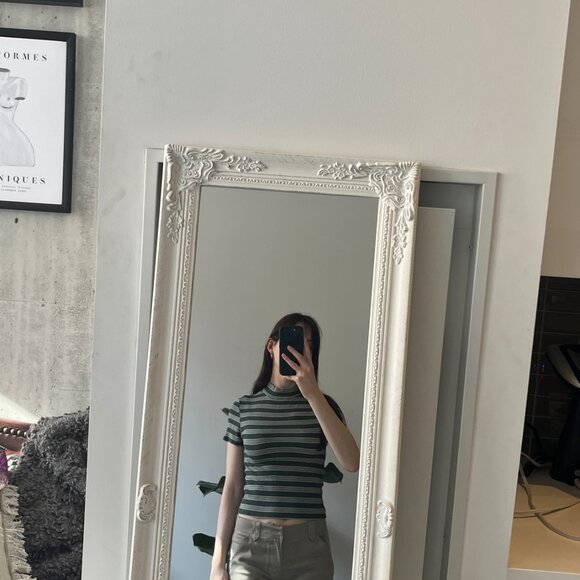 American Eagle mock neck baby tee - size S - Picture 2 of 4